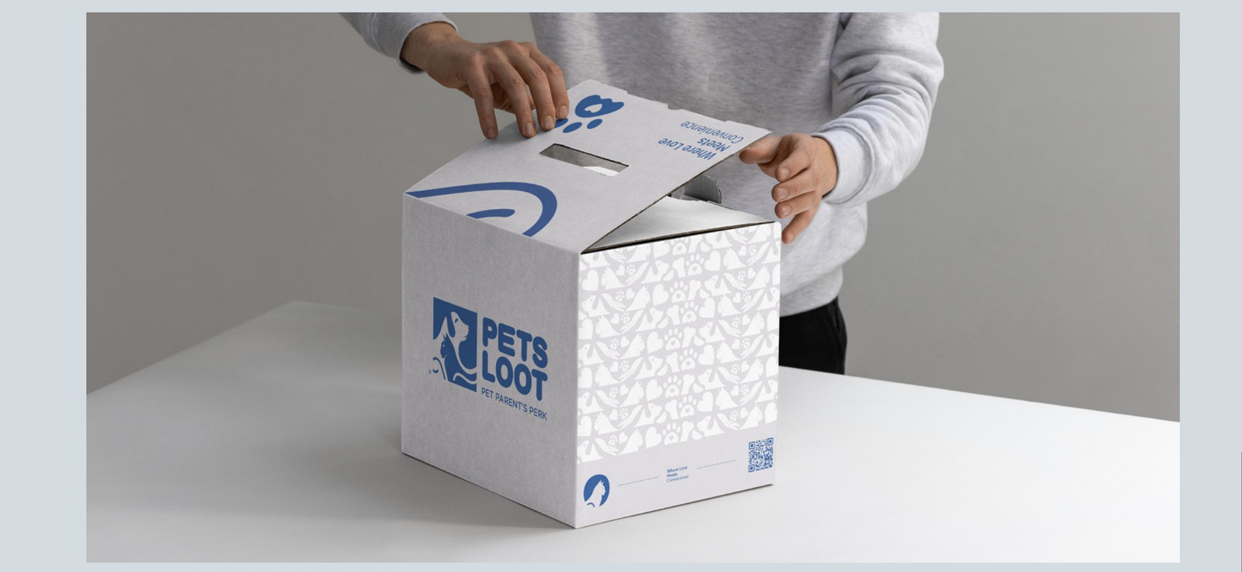 Pets Loot — shipping box packaging, opening